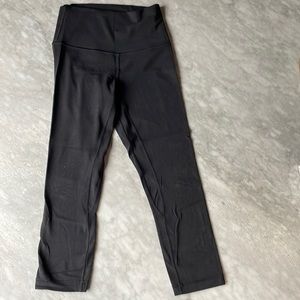 Lululemon align cropped leggings black size 4